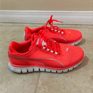 Puma Sneakers